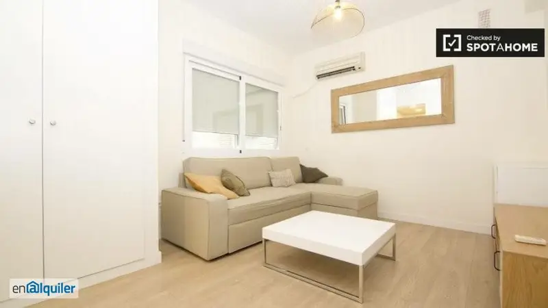 Estudio Moderno en Salamanca - Céntrico y Tranquilo