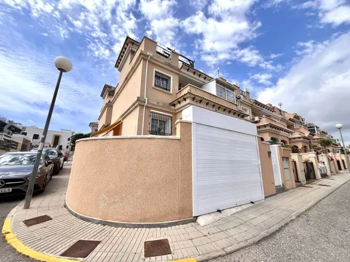 Adosado 3 Dormitorios Villamartin Reformado