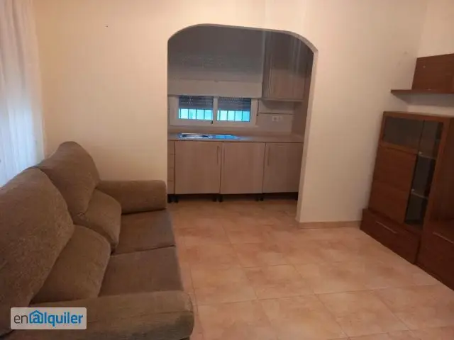 Casa en Alquiler Asprillas 4 Dormitorios Jardin 60m2