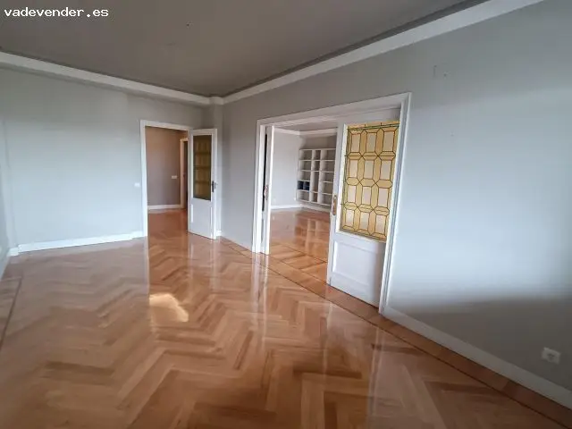 Piso en Alquiler en Valladolid Centro con Garaje y Armarios Empotrados