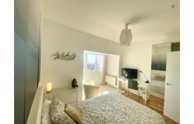 Apartamento 5 Dormitorios Madrid Centro Ciudad Los Angeles
