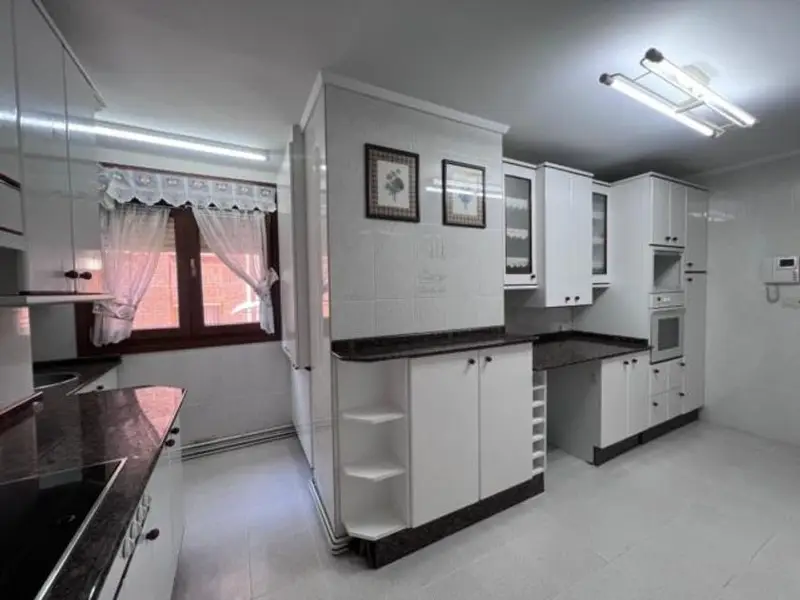 Venta Piso Avilés 4 habitaciones 101m2 céntrico