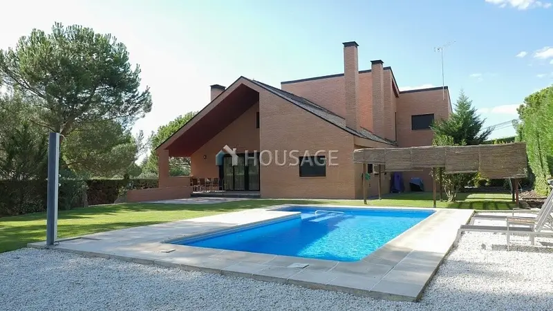Chalet en Boadilla del Monte 558m2 Jardin 1955m2
