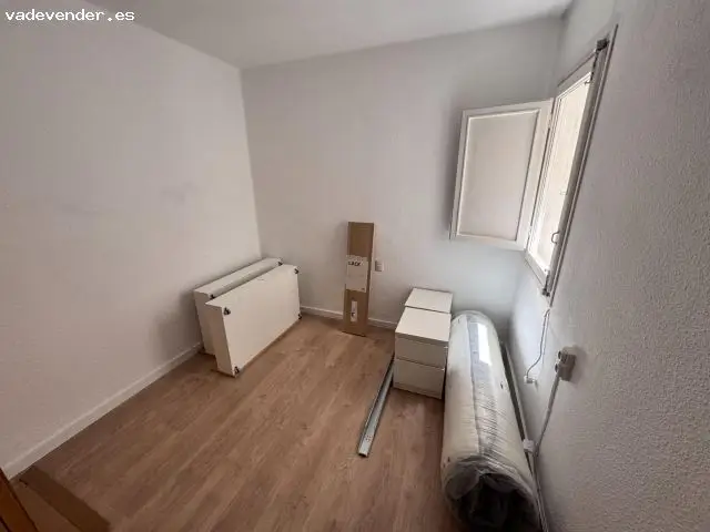 Alquiler Piso Semi-Reformado 3 Dormitorios Losilla