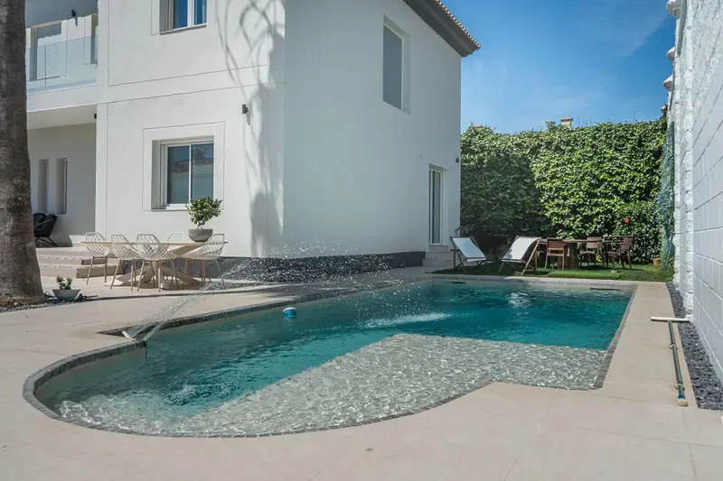 Casa-Villa de 5 Dormitorios en venta El Faro, España