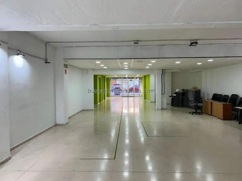 Local Comercial en Venta Terrassa Vallparis 200m2