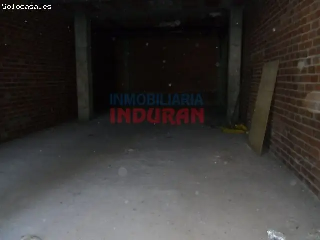 Local en Avenida de las Angustias 120m2