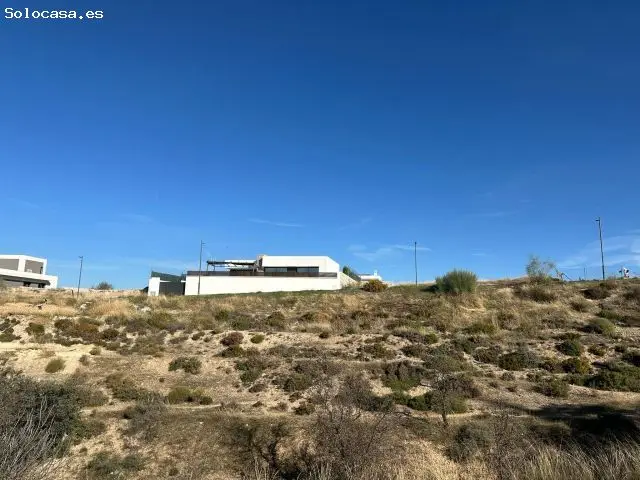 Solar en Zona de Crecimiento Ideal para Vivienda Unifamiliar
