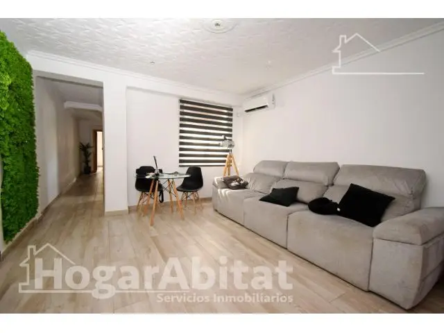 Piso Reformado Malvarrosa con Balcon 3 Dormitorios Cerca Playa
