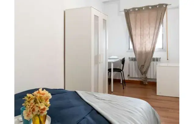 Rent a room in Madrid