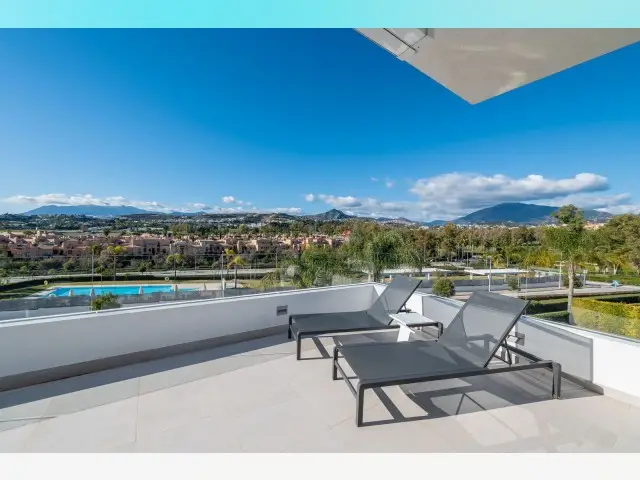 Piso de 3 Dormitorios en venta Atalaya Isdabe, España
