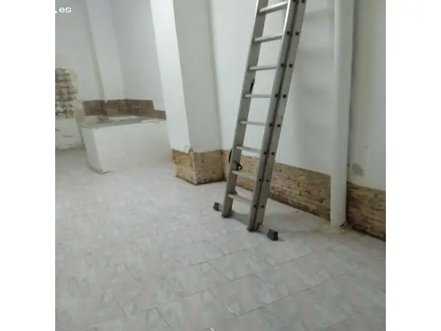 Alquiler o Venta Local 70m2 Alcoy Calle Entenza