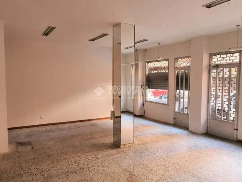 Local comercial en venta en Vadillo - Rondilla - La Victoria