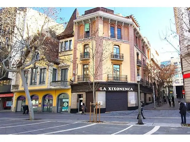 Piso con Enorme Potencial en Passeig Pere III Manresa