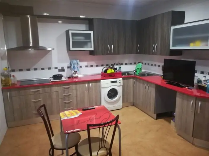 Casa de Pueblo 4 Dormitorios Gran Potencial Comercial