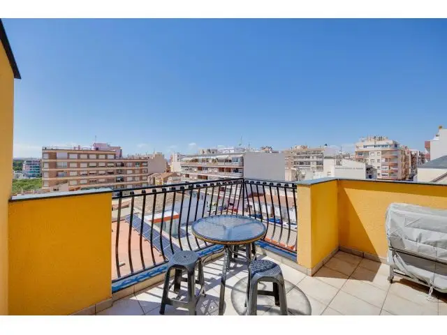 Atico en Torrevieja cerca del Puerto Deportivo