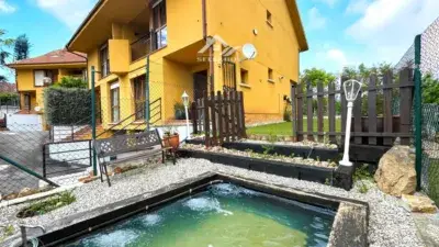 Casa Pareada en Venta Cerca de Cabárceno