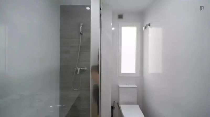 Habitacion Doble en Piso de 5 Habitaciones
