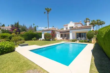 Casa en Elviria con Vistas al Mar - Reforma
