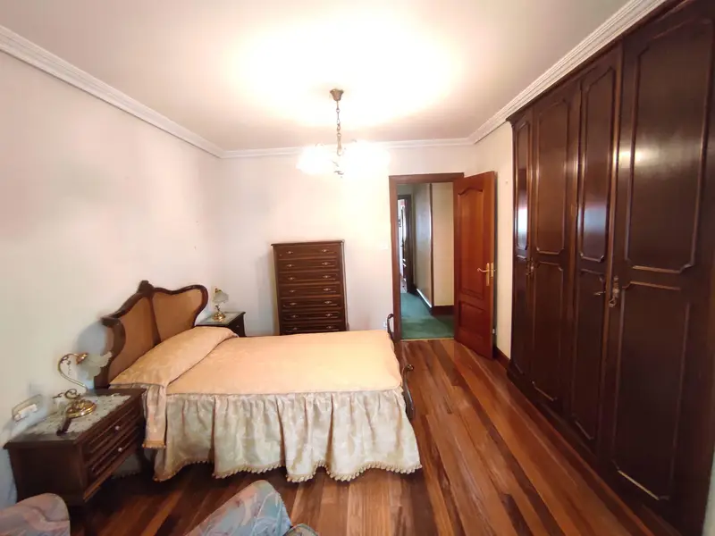 Piso amplio y luminoso en venta en Eibar centro