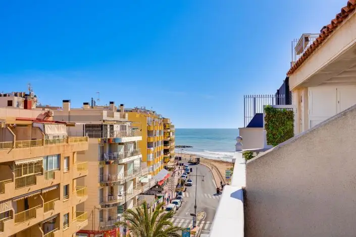 Atico 3 Dormitorios Torrevieja Playa Los Locos Cerca de la Playa