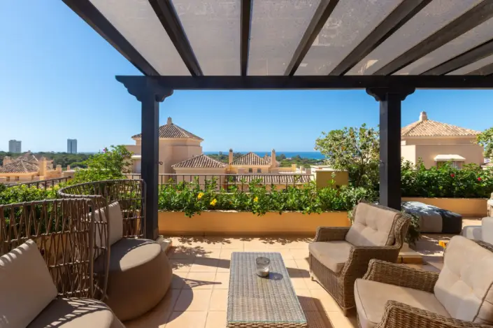 Penthouse de Lujo 4 Dormitorios Elviria Vistas al Mar