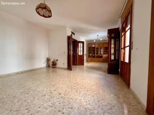 Fabuloso Piso con Patio en Villafranca