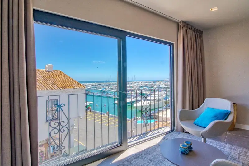 Apartamento en Puerto Banus 2 Dormitorios Lujo
