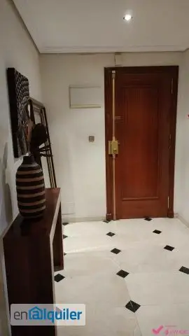 Piso en Alquiler Sevilla 165m2 Estudiantes 5 Dormitorios 3 Baños Amueblado