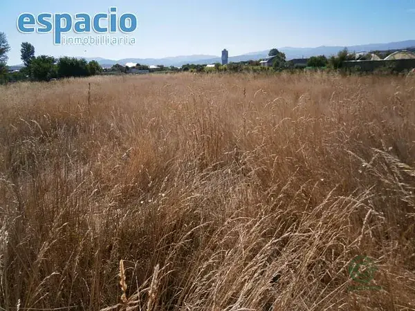 Finca Rustica Ponferrada Cuatrovientos 1200m2
