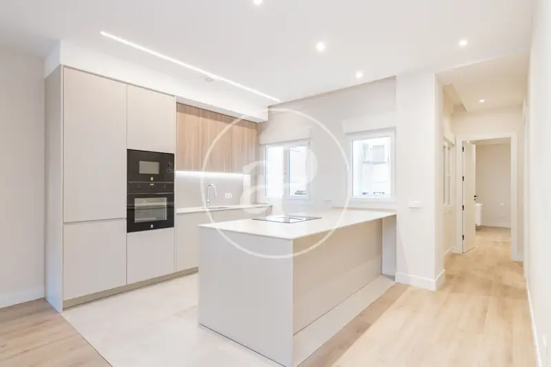 Piso Reformado en Pacífico 112m2 3 Dorm 2 Baños