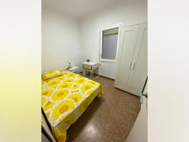Alquiler Habitacion Castelldefels Piso Compartido Estudiantes
