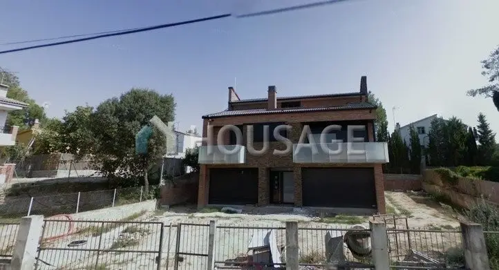 Chalet en Fonollosa 4 dormitorios 3 banos 390m2