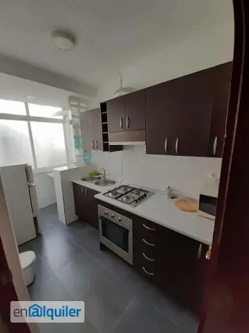 Piso 4 habitaciones 2 baños Centro Estudiantes Septiembre 2025