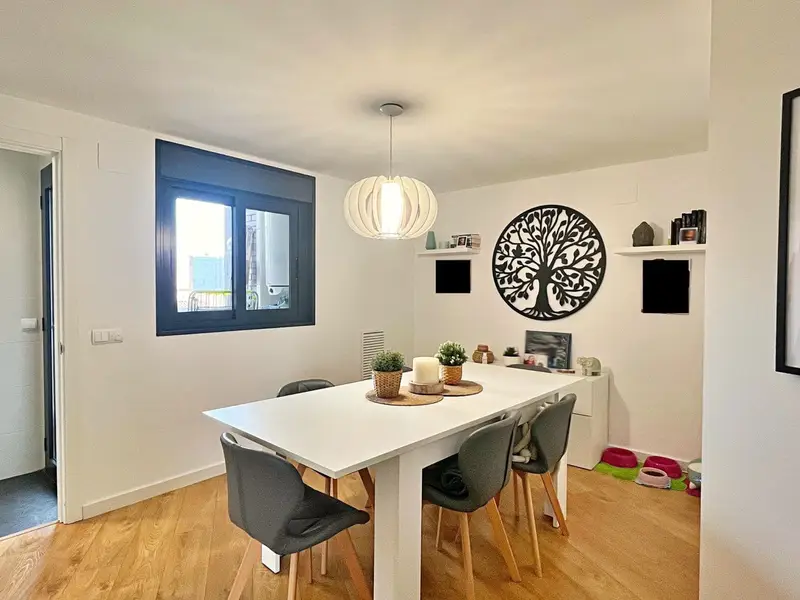 Piso en venta Tortosa Ferreries con vistas al rio reformado 100m2