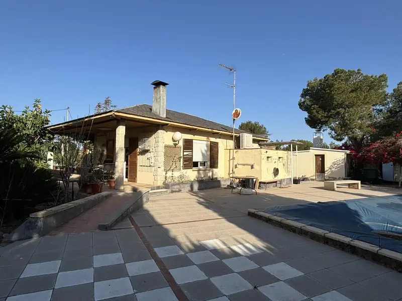 Chalet en Venta Betera Valencia Independiente para Reformar