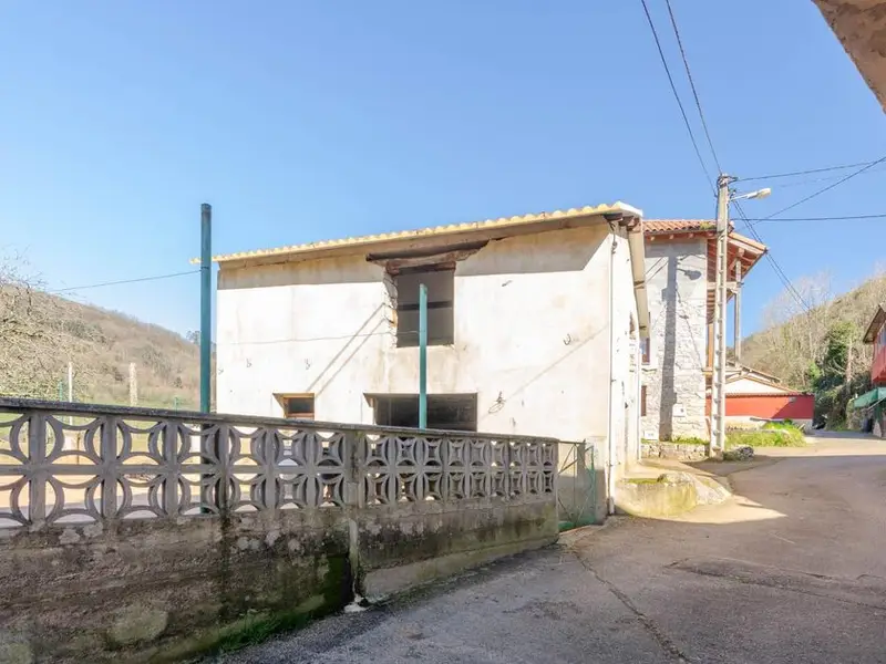 Casa Rustica con Encanto en Oviedo Asturias Ideal para Reforma