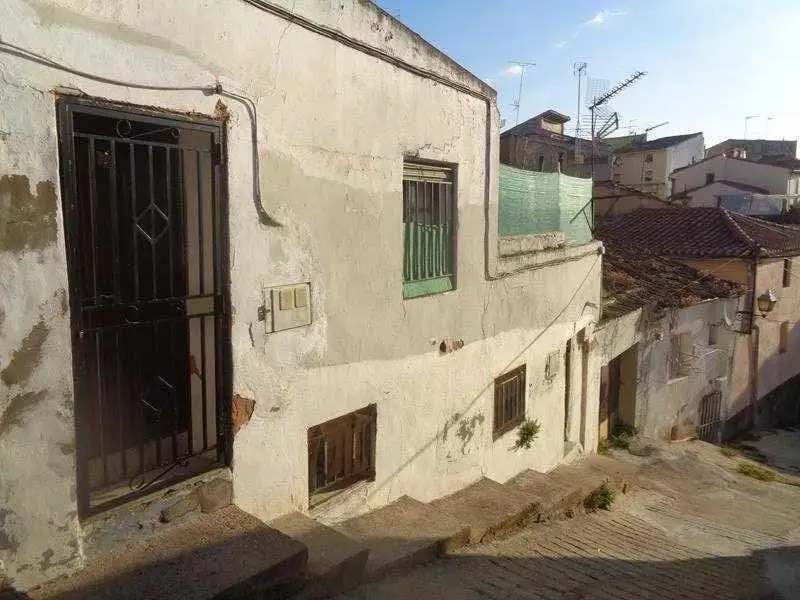 Casa Unifamiliar 65m2 Calahorra 4 habitaciones 2 baños