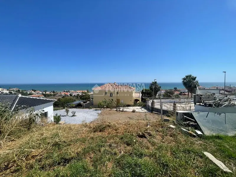 Terreno en Benajarafe con Vistas al Mar