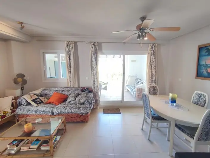 Apartamento 2 Dormitorios en Venta con Vistas al Golf