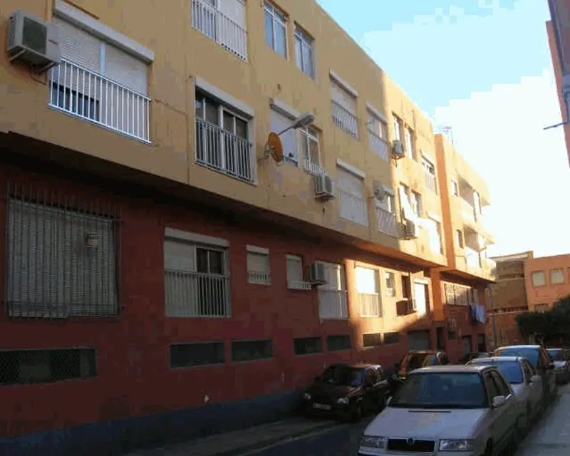 Piso 82 m2 en Almeria