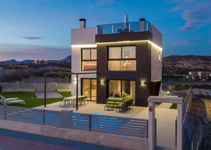 Villas en Muchamiel con Piscina Privada y Vistas al Mar
