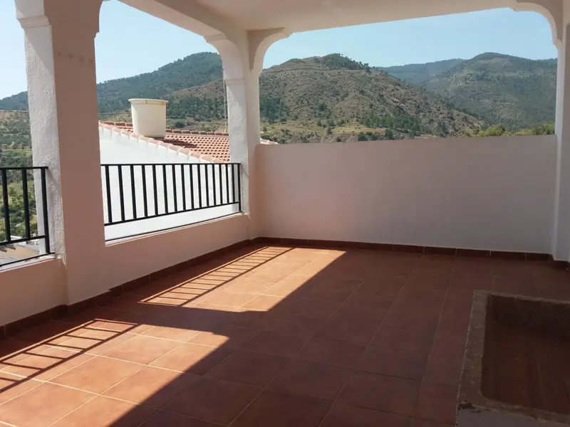 Casa Villa 4 Dormitorios Tolox Malaga