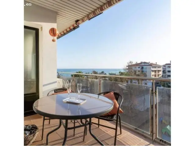 Dúplex De 89M2, Distribuido En 3 Habitaciones, Cocina, Comedor, 2 Baños Y Gran