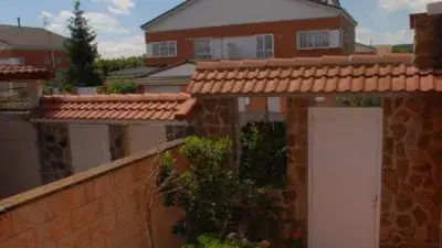 Casa adosada en venta cerca de Avenida de Levante