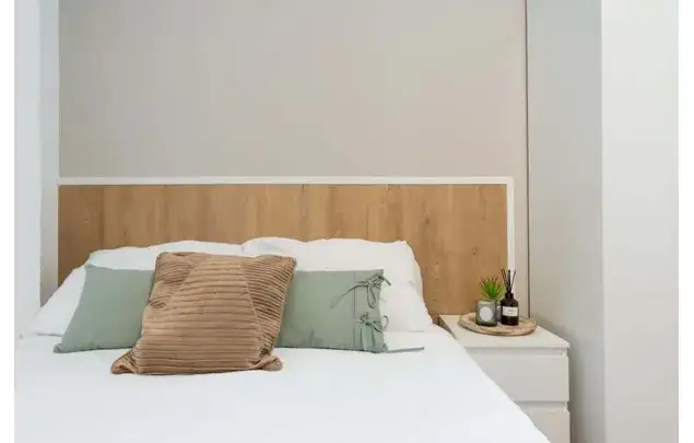 Habitaci
ón en Alquiler Madrid Estancia Mediana