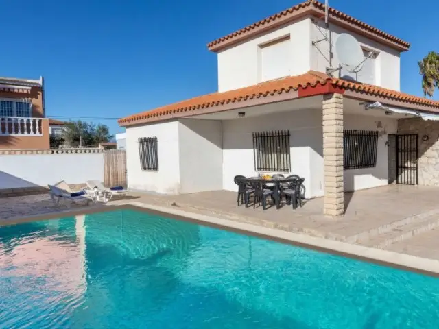 Casa Villa 3 Dormitorios Alquiler Vinaròs