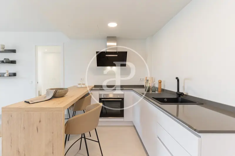 Apartamentos de Lujo en El Paraiso: Obra Nueva con Vistas al Mar
