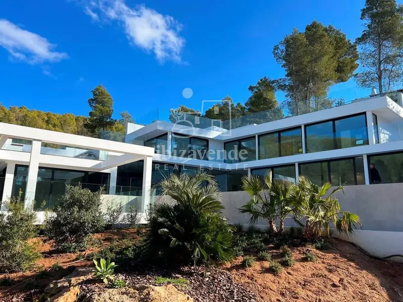 Villa de Lujo en Cala Salada 5 Dormitorios 5 Banos