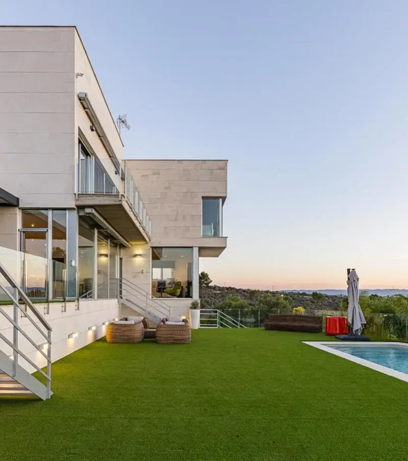 Villa de Lujo en Altorreal con Piscina y Cine